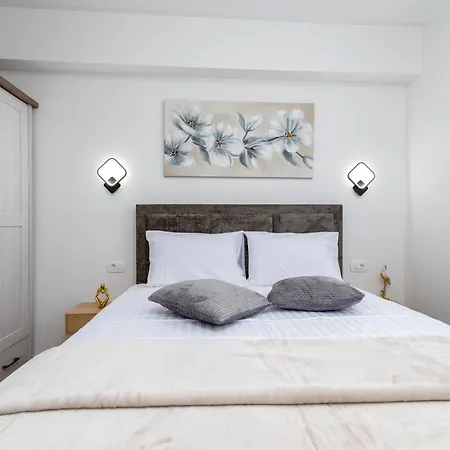 公寓 Terra - Comfort With Garden, Terrace & Free Parking 特罗吉尔