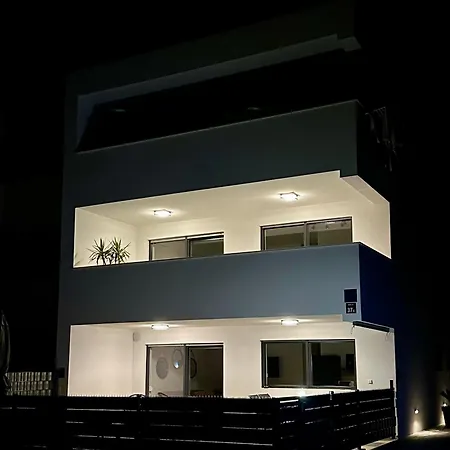 Terra - Comfort With Garden, Terrace & Free Parking * 特罗吉尔