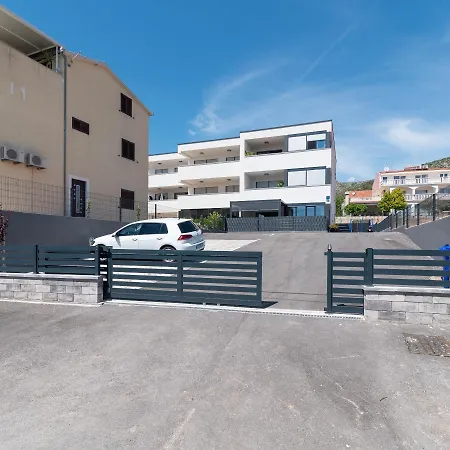 Terra - Comfort With Garden, Terrace & Free Parking Апартаменти *
