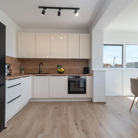 Апартаменти Terra - Comfort With Garden, Terrace & Free Parking *