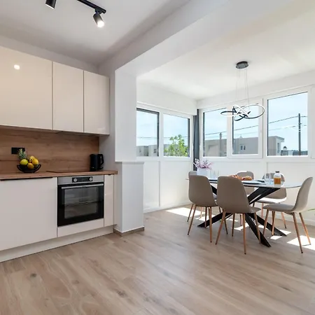 Terra - Comfort With Garden, Terrace & Free Parking Apartment