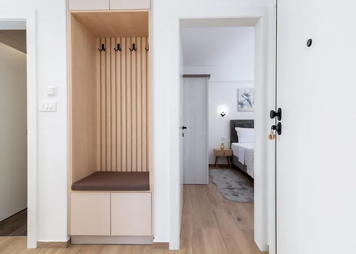 Terra - Comfort With Garden, Terrace & Free Parking تروغير