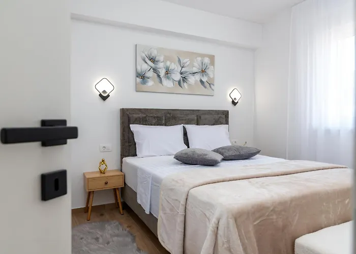 شقة Terra - Comfort With Garden, Terrace & Free Parking *