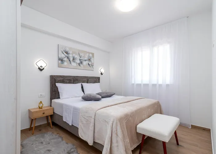 شقة Terra - Comfort With Garden, Terrace & Free Parking *